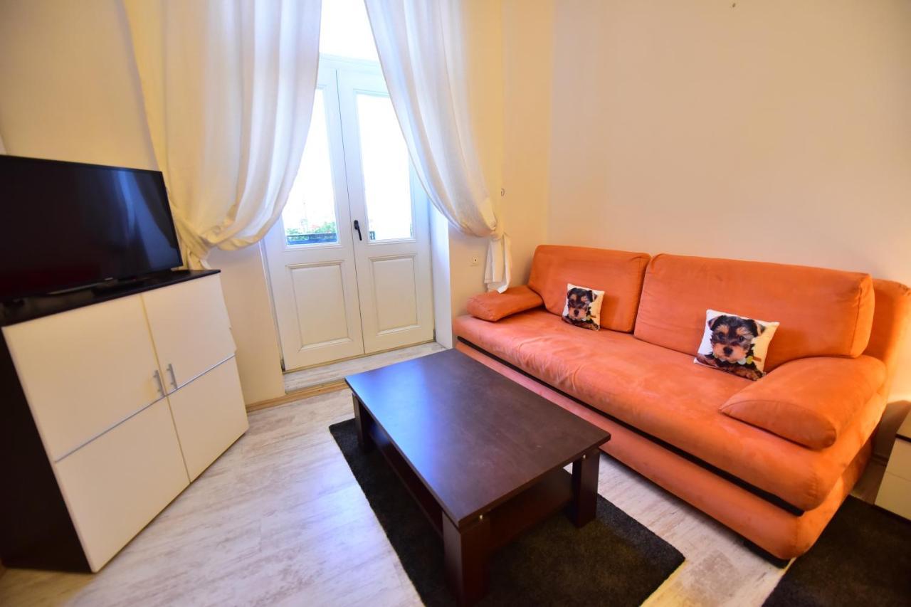 Sibiu Main Square Apartments מראה חיצוני תמונה